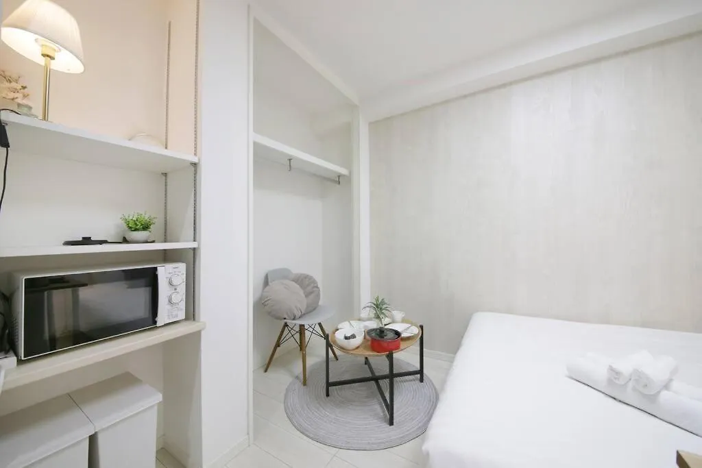 Real Kinshi 201 Apartment Tokyo Japan
