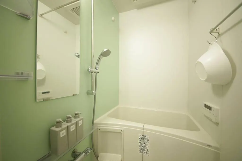 Real Kinshi 201 Apartment Tokyo